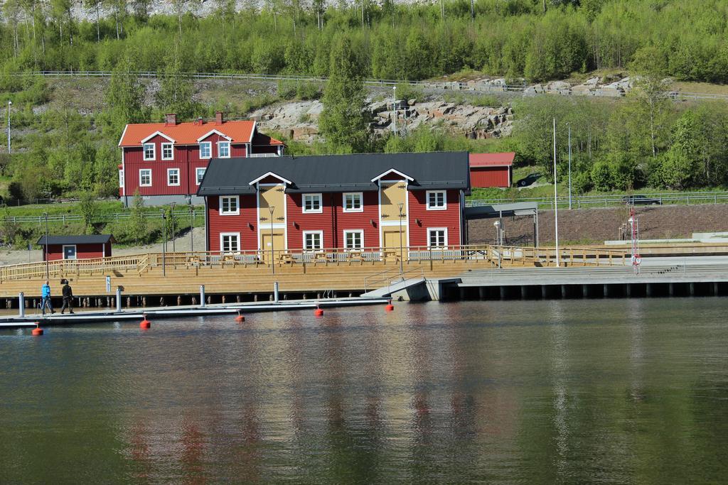 Oernskoeldsviks Gaesthamn Hostel Exterior foto