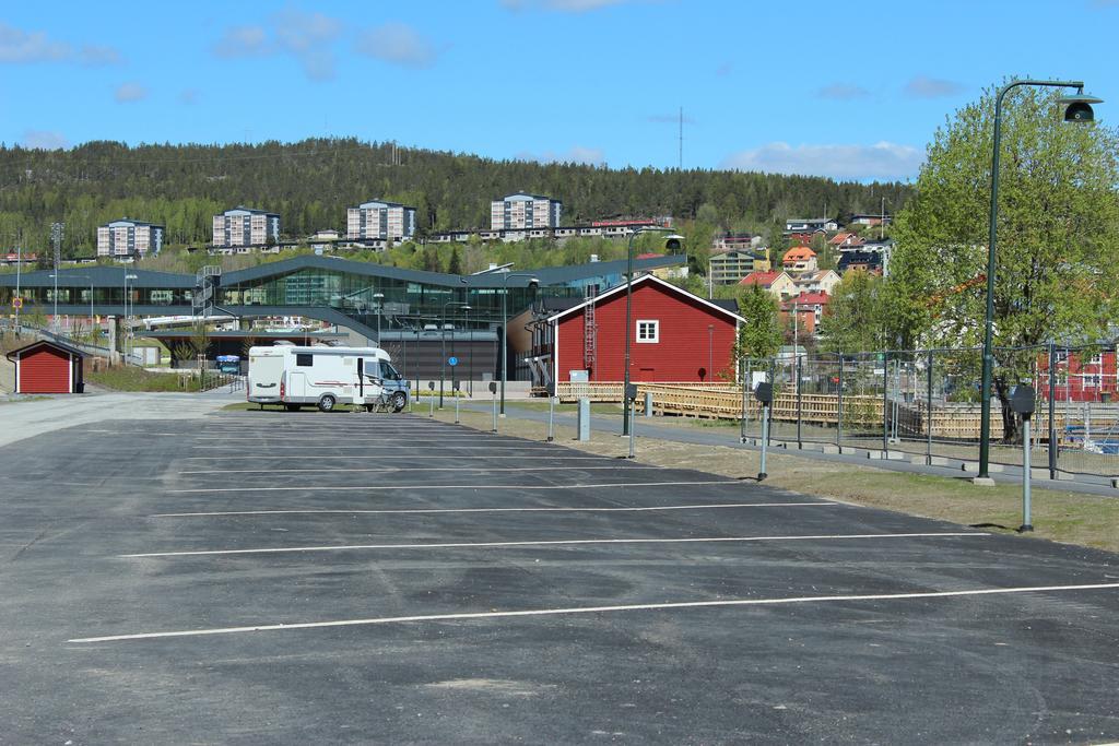Oernskoeldsviks Gaesthamn Hostel Exterior foto