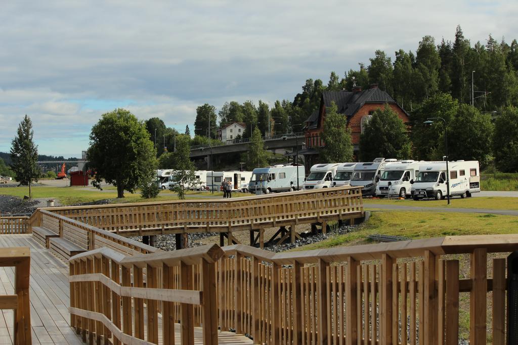 Oernskoeldsviks Gaesthamn Hostel Exterior foto